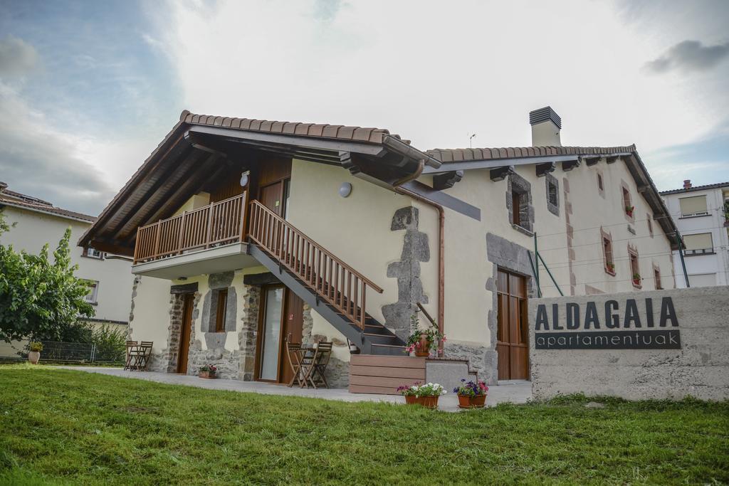 Apartamentos Aldagaia Hernani Zimmer foto